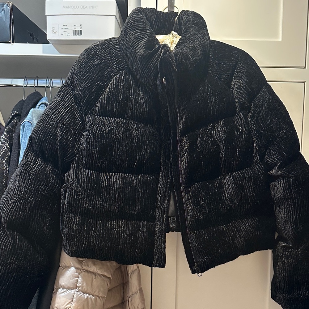 NWT Cult Gaia Black velvet cropped Puffer Jacket